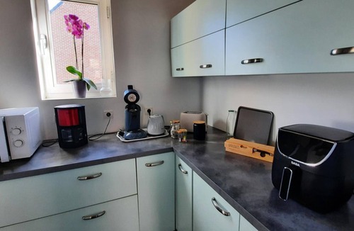 Vendegies-sur-Ecaillon Cottage | Independent house, pets welcome - 6 guests