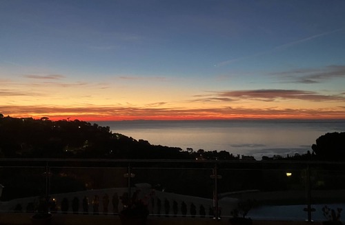 Les Issambres Apartment | independant flat -fantastic view over the sea-air conditioned-