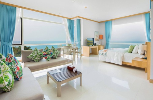 Sihanoukville City Centre Hotel | Independence Hotel by Dara