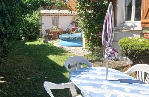 Le Tremblay Apartment | Independent housing, less than 15 kms from the center of Paris