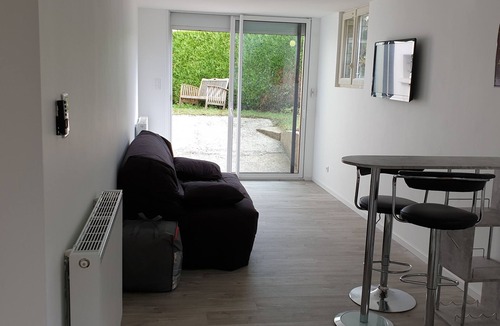 Cuissai House | Independent new studio on the edge of Ecouves