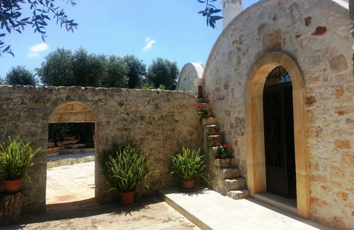 Ceglie Messapica House | INDEPENDENT TRIPLE AND ACCOMMODATION IN THE 1700'S SPLENDID MASSERIA WITH SWIMMING POOL - WIFI