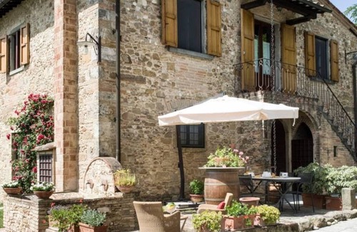Marcialla Villa | Independent villa sleeps 26 composed of 7 apartments.