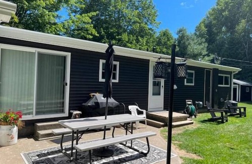 Indian River House | Indian River - Comfortable Home Near River & Lakes