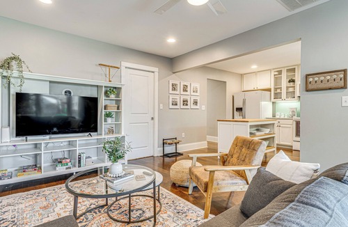 Fountain Square Cottage | Indianapolis Getaway w/Deck & Fire Pit!