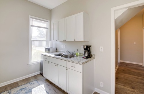 Indianapolis Cottage | Indianapolis Home w/Porch - Close to Mile Square!