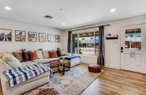 Scottsdale Estates Five House | Indianola Adventures