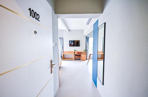 Chembur East Hotel | Indie Stays Studios, Chembur