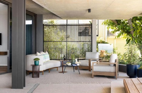 Bantry Bay Apartment | Indigo Sky