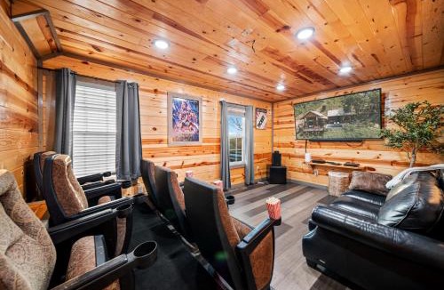 Pigeon Forge House | Indoor Heated Pool, Alpine Resort Near Dollywood, Theater & Game Room, Hot Tub
