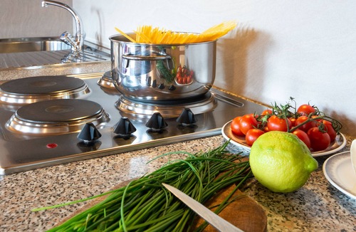 Sluderno Apartment | Indoor pool apartment for max. 3 persons Panoramic view of the Berge single location