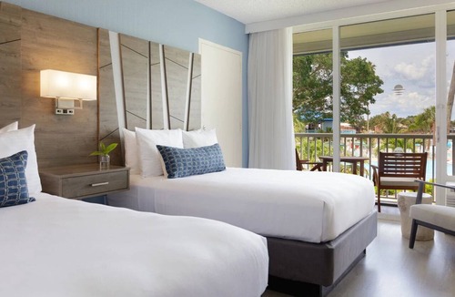 Pinellas Point Hotel | Indulge in Coastal Calm | Unit Near Downtown & Local Attractions
