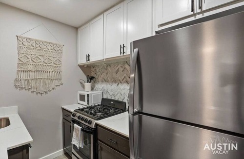 Westfield Apartment | Indulge in Downtown Austin, Apt Near Zilker Park