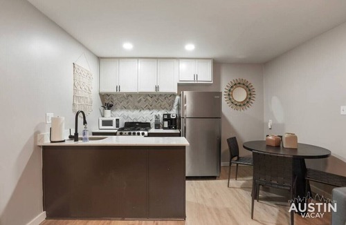 Westfield Apartment | Indulge in Downtown Austin, Apt Near Zilker Park