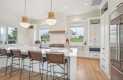 Middleburg Villa | Indulge in Elegance: Four BR Villa with Outdoor Living in Middleburg, VA