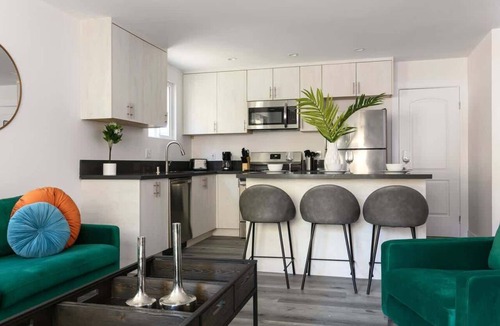 Glendale Apartment | Indulge in Spacious 3BR Apt, Sleeps 8 w/Comfort