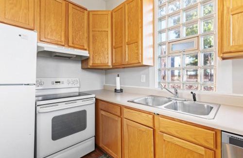 Babe Denny House | Indy Stadium Villas 707