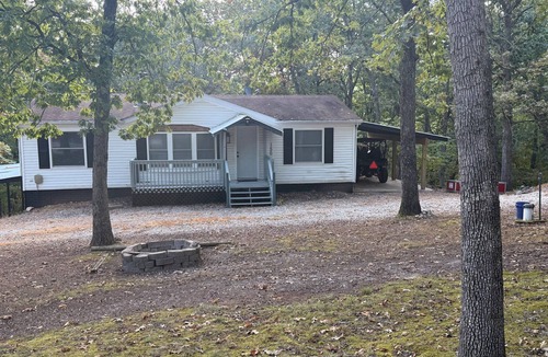 Sunrise Beach House | Inexpensive 3-Bdrm 2-Bth Very Clean, Modest House. Fiber WiFi, in Sunrise Beach
