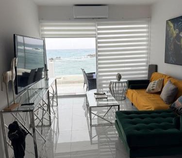 Paphos Apartment | Infinite Sea View - Harbour Luxury Apartment 106
