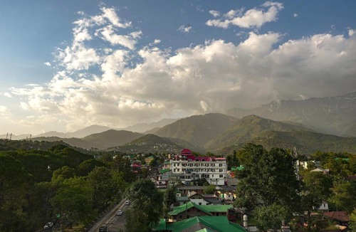 Sidhpur Hotel | INFINITEA CENTRIC DHARAMSHALA