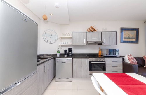 West Beach House | Infinity 704