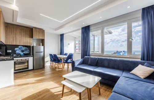Golem Apartment | Infinity Beachfront Suites by PS