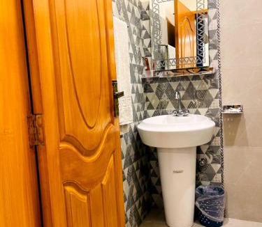 Gulberg Hotel | Infinity Hotel