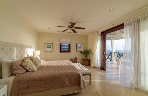 Merlin Bay Villa | Infinity House by Blue Sky Luxury