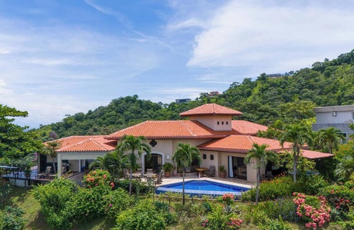 Rio Seco Villa | Infinity Pool, 4 En-Suites & Ocean Views