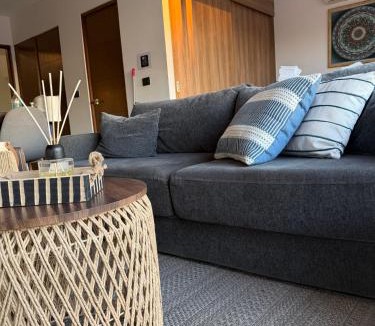 North Hotel Zone Apartment | Infinity Pool- Walk to Beach, Marina y La Isla