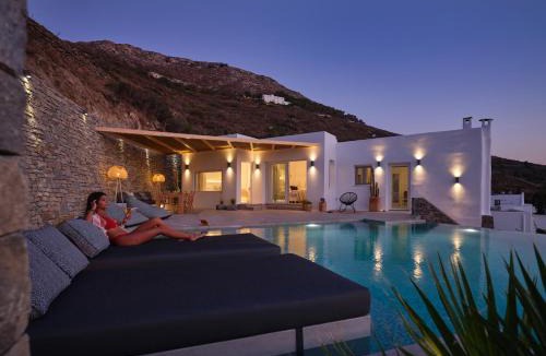 Parikia House | Infinity sea view hillside villa with private pool