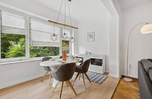 Center Apartment | Infinity Stay: Bismarckapartments
