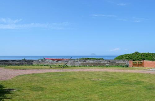 Ballantrae House | Ingleside