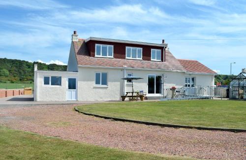 Ballantrae House | Ingleside