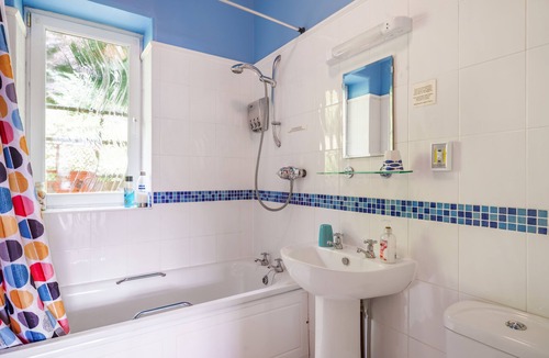 Lynton House | Ingleside Guest House