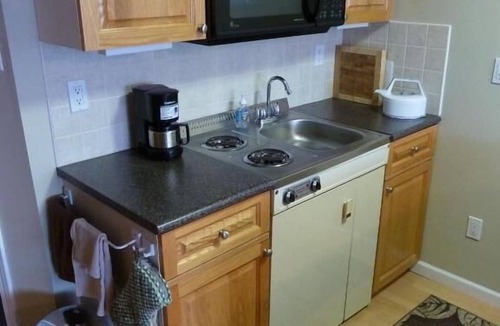 North Saanich Bed & Breakfast | Inlet Beach House B&B