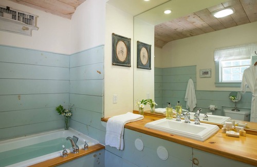 East Chatham Bed & Breakfast | Inn at Silver Maple Farm