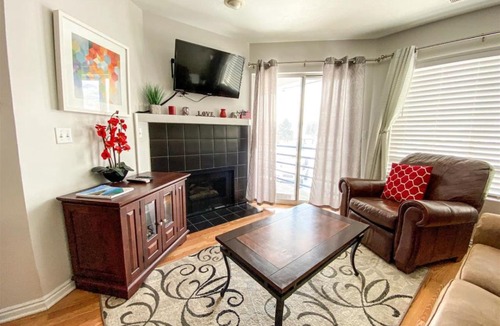 Harbor Village House | Inn Building Condo 204