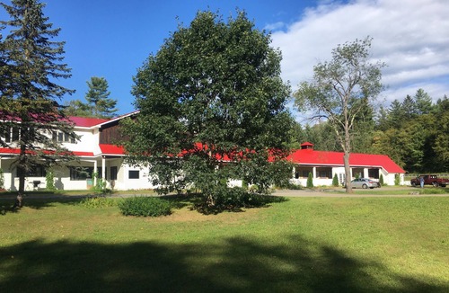 Hardwick Hotel | Inn by the River
