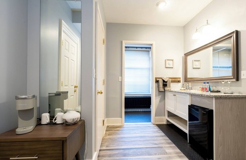 Central Business District Hotel | Inn on Broadway