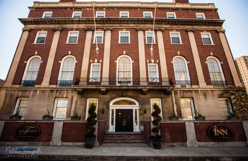 Central Business District Hotel | Inn on Broadway