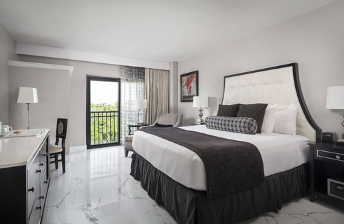Old Naples Hotel | Inn on Fifth