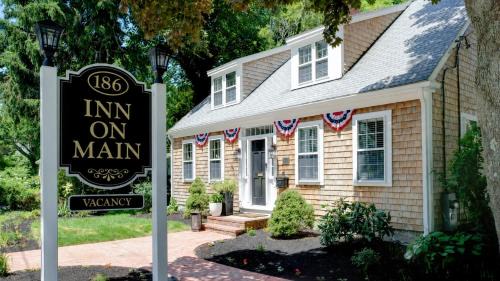 Yarmouth Port Bed & Breakfast | Inn On Main