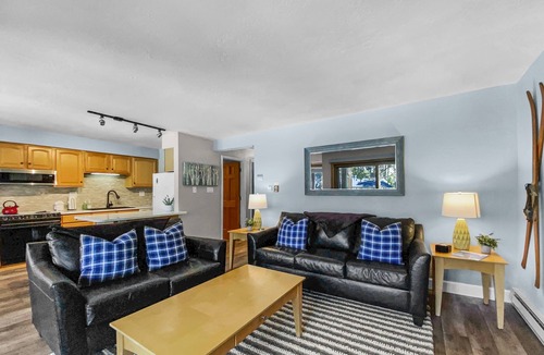 Warrior's Mark Condo | Inner Circle 3 1 Bedroom Condo by RedAwning