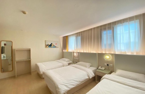 Chaoyang Hotel | Inner Mongolia Hotel Beijing - 300m to CUC Metro, Easy Access to Forbidden City & Universal Studios