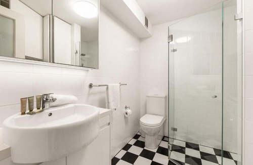 Lewisham Apartment | Inner-West Studio in a Perfect Location