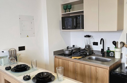La America Apartment | InnerBloom Your loft in the best neighborhood in Medellín, just 5 minutes from the stadium.