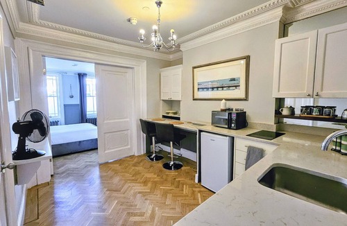 Brighton City Centre House | INNit Joy