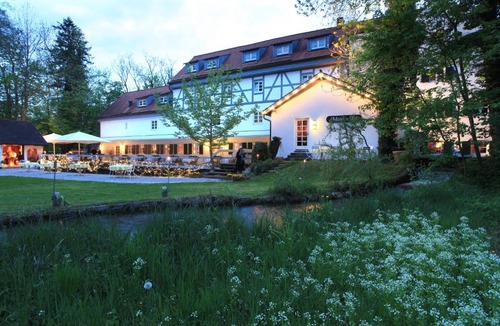 Allach-Untermenzing Hotel | InselMühle
