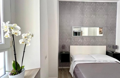 Prati House | Inside Roma Rooms by DOT Suites